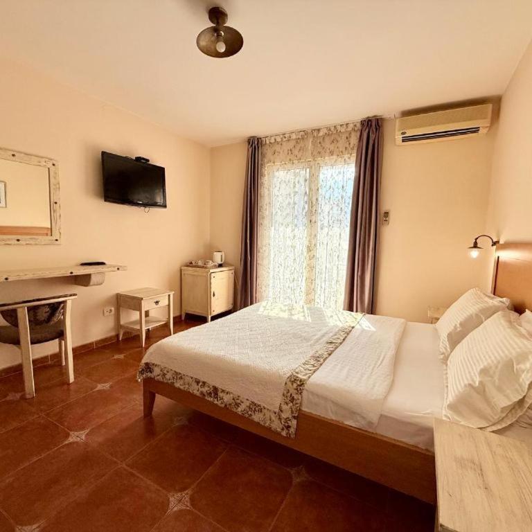 Budva Perla di Mare Hotel - Superior Trokrevetna Soba - 3