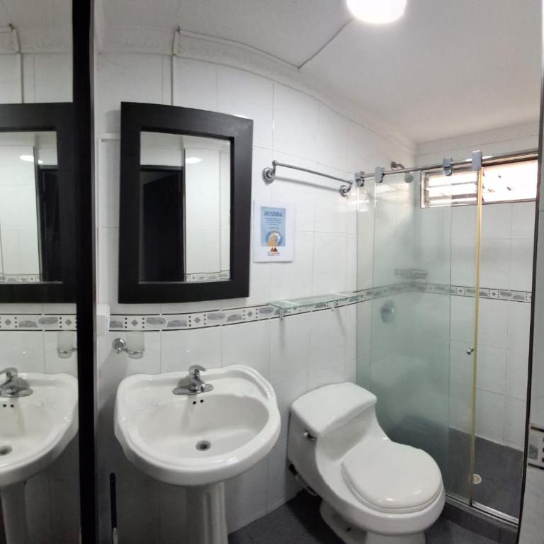 Brumas de Chipre Alojamiento - Habitación Doble con baño compartido - 4