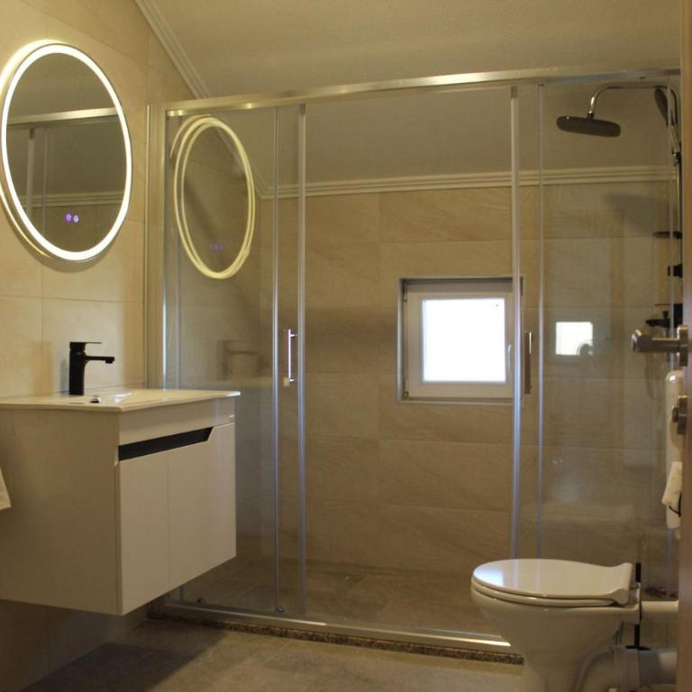Horizont 3-Bedroom Apartment with City View & Private Parking - Three-Bedroom Apartment - 2