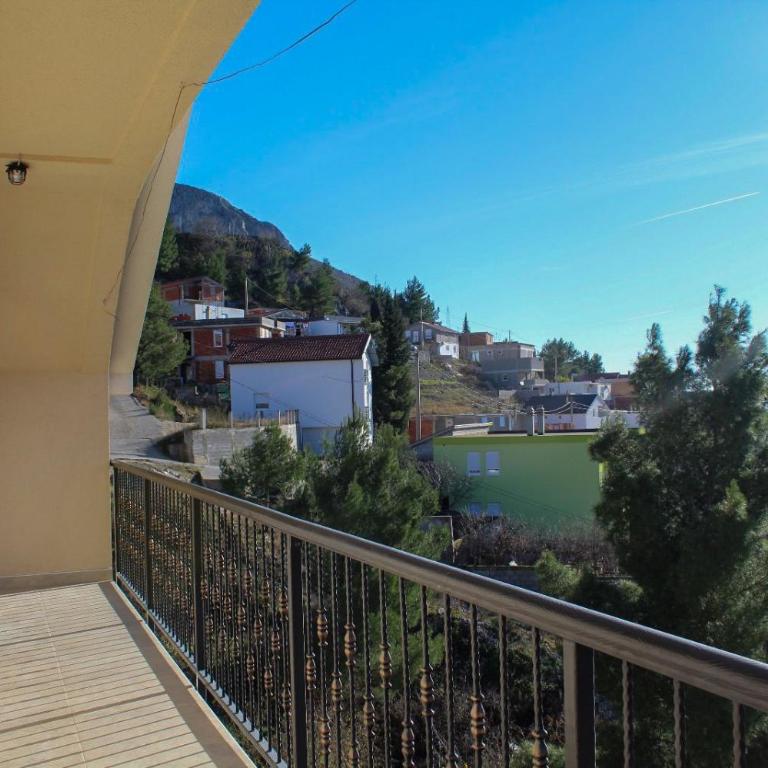 Horizont 3-Bedroom Apartment with City View & Private Parking - Three-Bedroom Apartment - 17