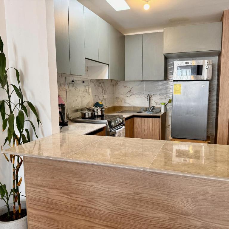 Ideal para familia de 5 - Three-Bedroom House - 20