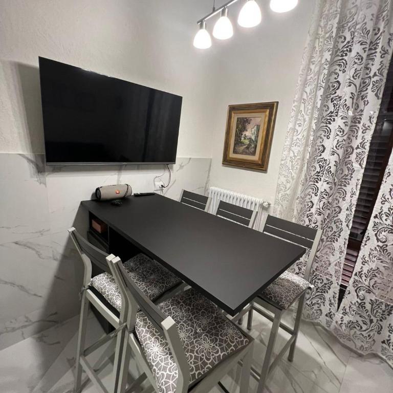 Modern apartment with two terraces in the city center - One-Bedroom Apartment - 17