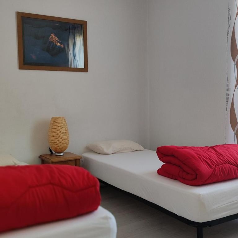 Chalet Mitoyen 7p avec Piscine, Sauna, Parking Gratuit et Proche Commerces - FR-1-863-8 - Chalet (7 Adults) - 6