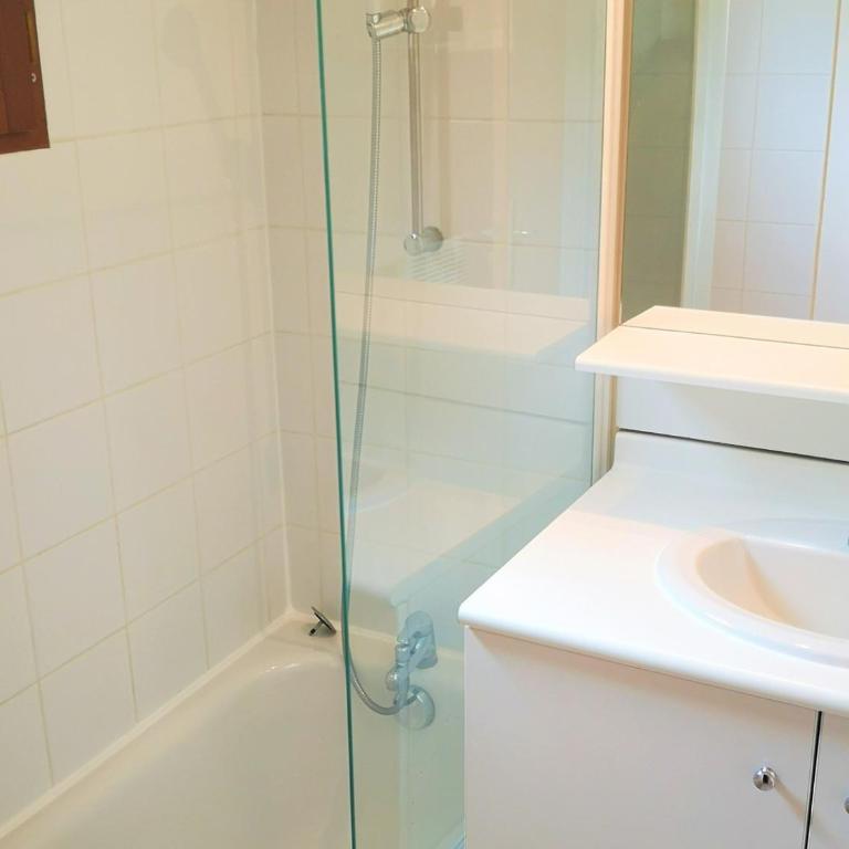 Chalet Mitoyen 7p avec Piscine, Sauna, Parking Gratuit et Proche Commerces - FR-1-863-8 - Chalet (7 Adults) - 8