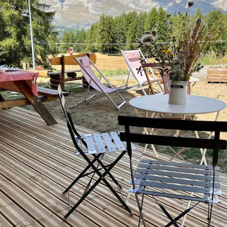 Chalet rénové 6 pers, TV connectée, WiFi, parking, animaux admis - FR-1-863-17 - Chalet (6 adultos) - 10
