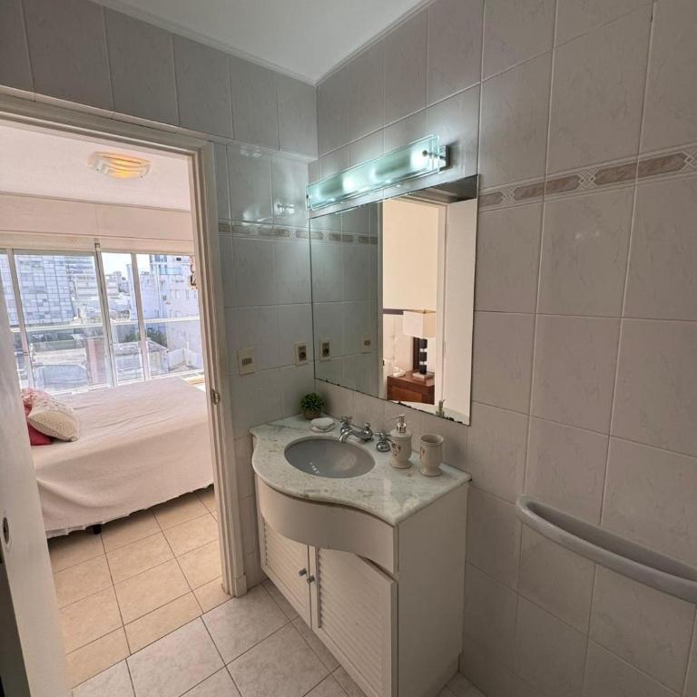 Pent-house de dos pisos con parrillero propio - Apartamento de 3 dormitorios - 11