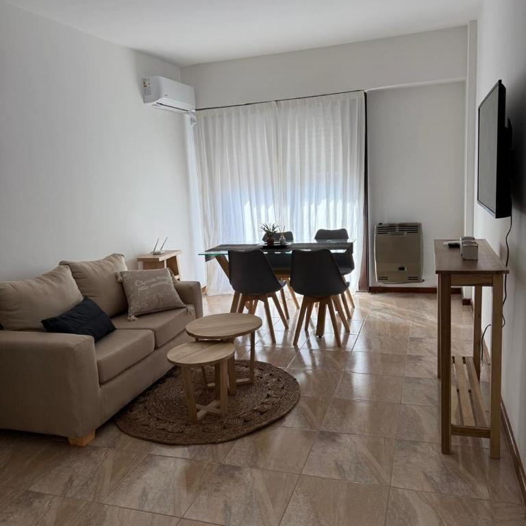 Departamento en Chivilcoy - Apartamento de 2 dormitorios - 2