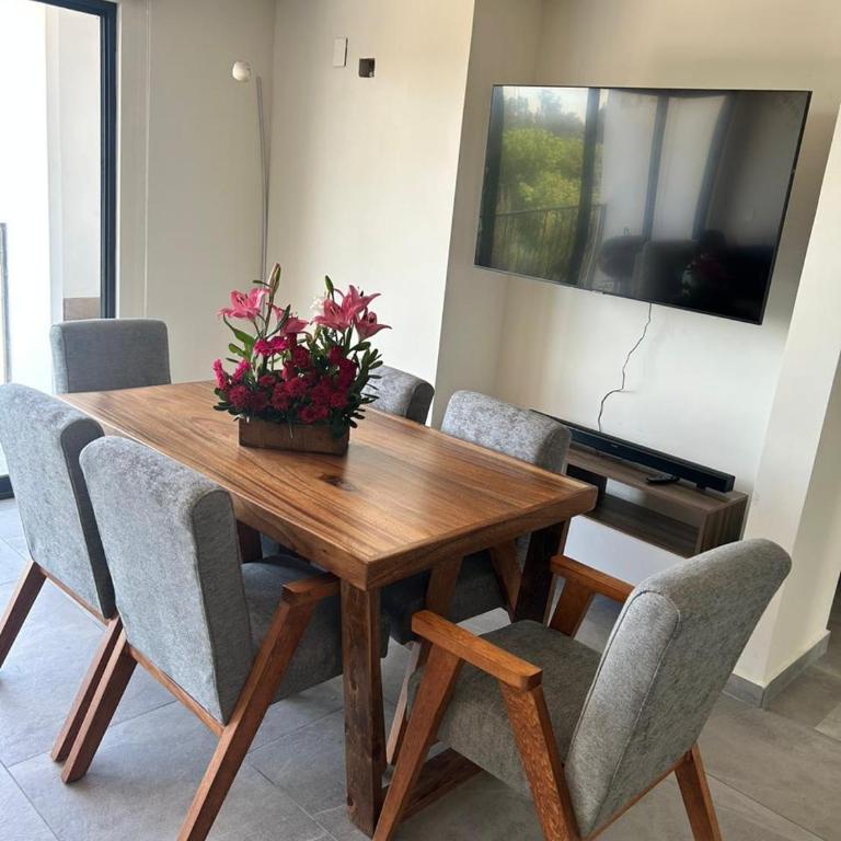 Apartment near Zona Real Zapopan - Two-Bedroom Apartment with View - 34