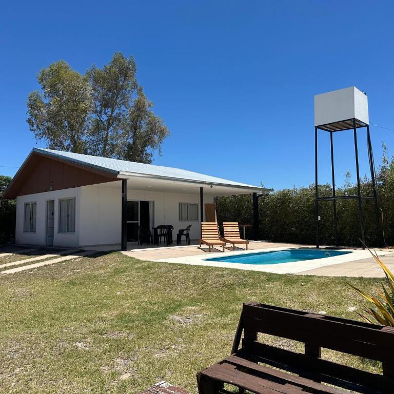 Casa con pileta privada en complejo de cabañas CABLE A TIERRA Syrah San Rafael - Two-Bedroom House - 1