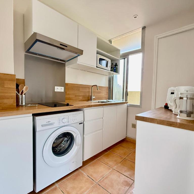 50m Plage - T2 Climatisés, Studio & Wifi - Appartement 1 Chambre - 2