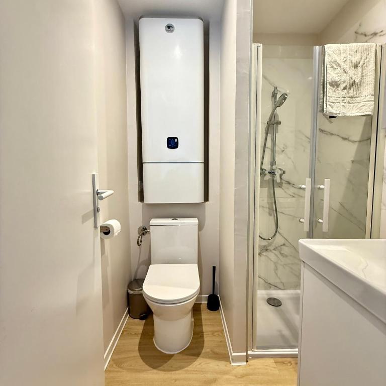 50m Plage - T2 Climatisés, Studio & Wifi - Appartement 1 Chambre - 18