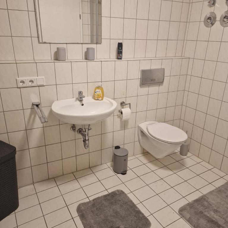 40 m2 Appartement Nürnberg Ost mit Balkon 8 Min by car to Expo Modern Stay Highspeed WLAN Quiet and Green - Apartment mit 1 Schlafzimmer - 12