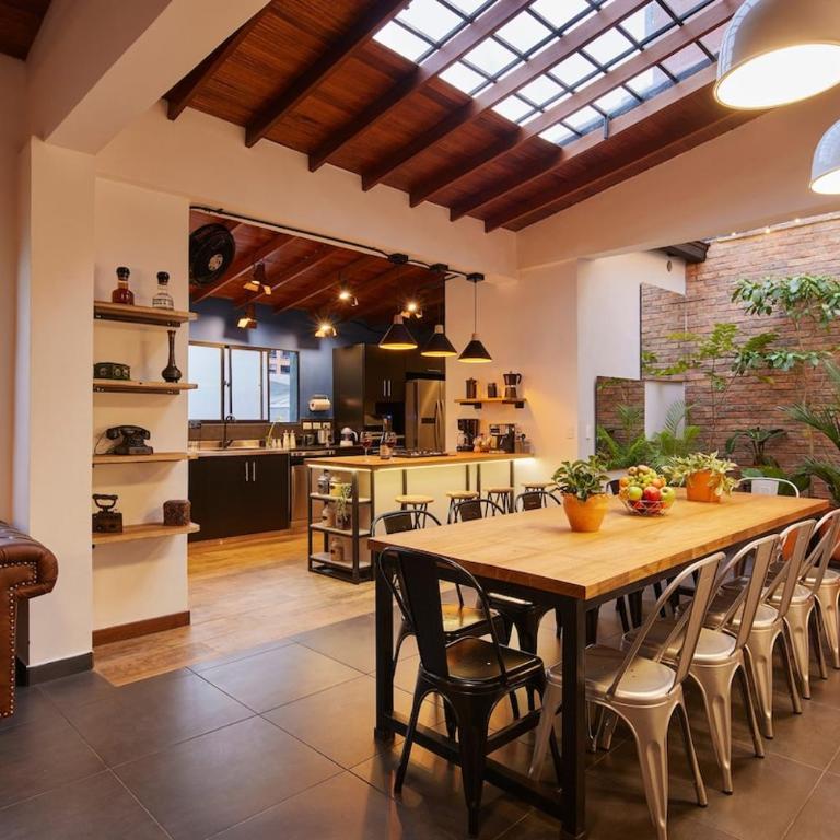 El Poblado Medellin Luxury 5BR Jacuzzi AC - Apartment - 42