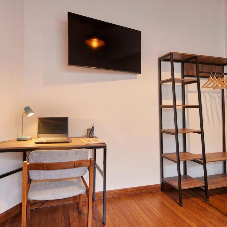 El Poblado Medellin Luxury 5BR Jacuzzi AC - Apartment - 52