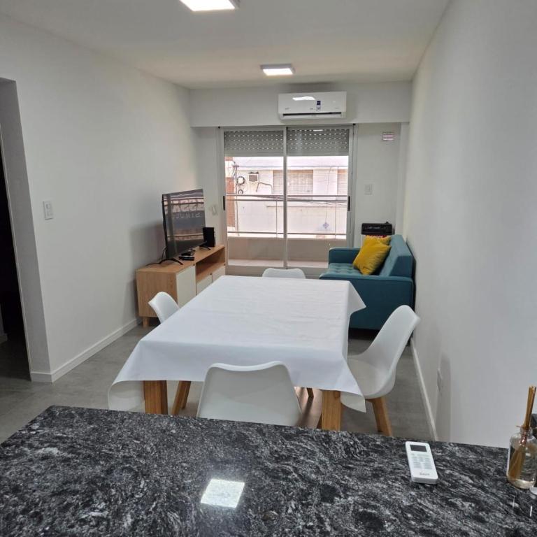 NUEVO, Bellisimo, Calidad, Confort, a metros del Rio con opcion Cochera - Apartamento de 1 dormitorio - 5