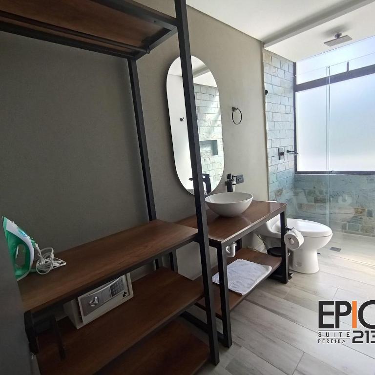 Epic Suite 213 Deluxe Airport Family 2Room 6Pax - Two-Bedroom Suite - 14