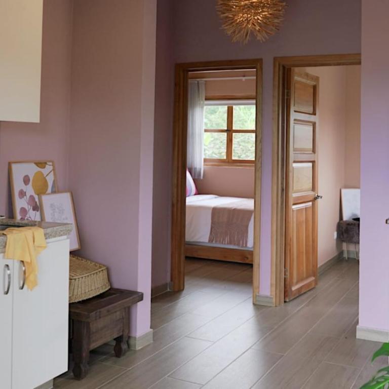 LA PERLA FINCA HOTEL - Two-Bedroom Cottage - 11