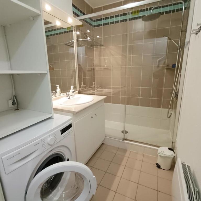 Le refuge des Fourous - T2 - 4 pers - parking gratuit - One-Bedroom Apartment with View - 4