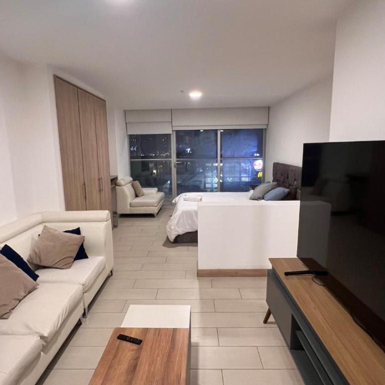 ONE, Luxury Carolina Suite - Two-Bedroom Apartment - 1
