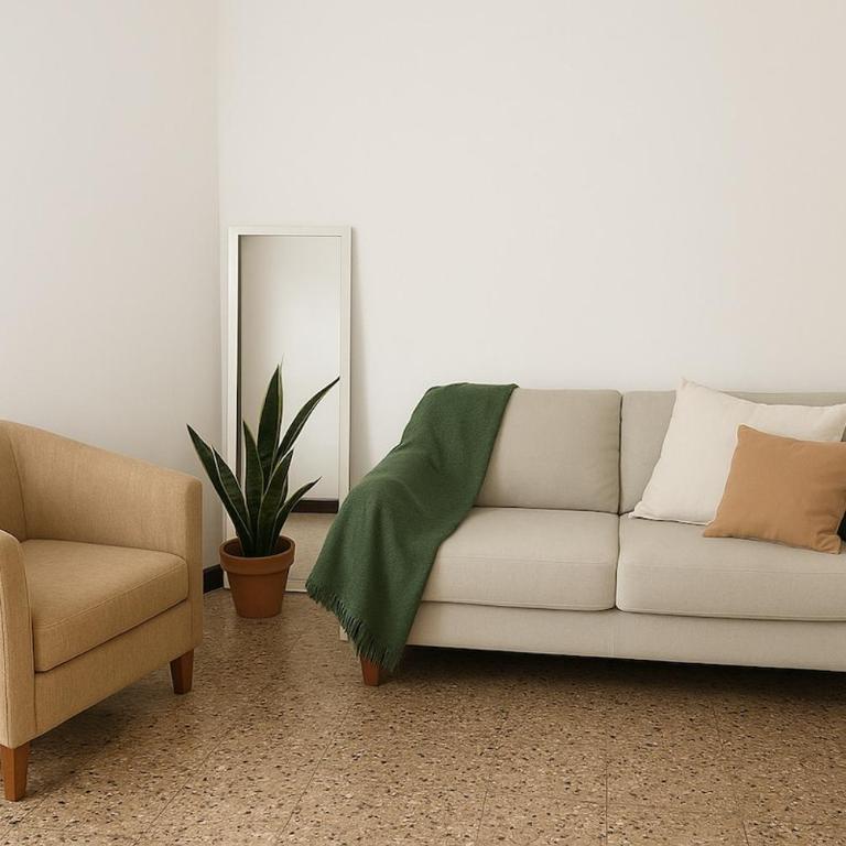 Departamento a media cuadra de plaza central - Apartamento de 2 dormitorios - 1