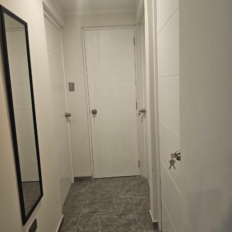 Comfortable apt in Cerro Colorado near the airport - Three-Bedroom Apartment - 10