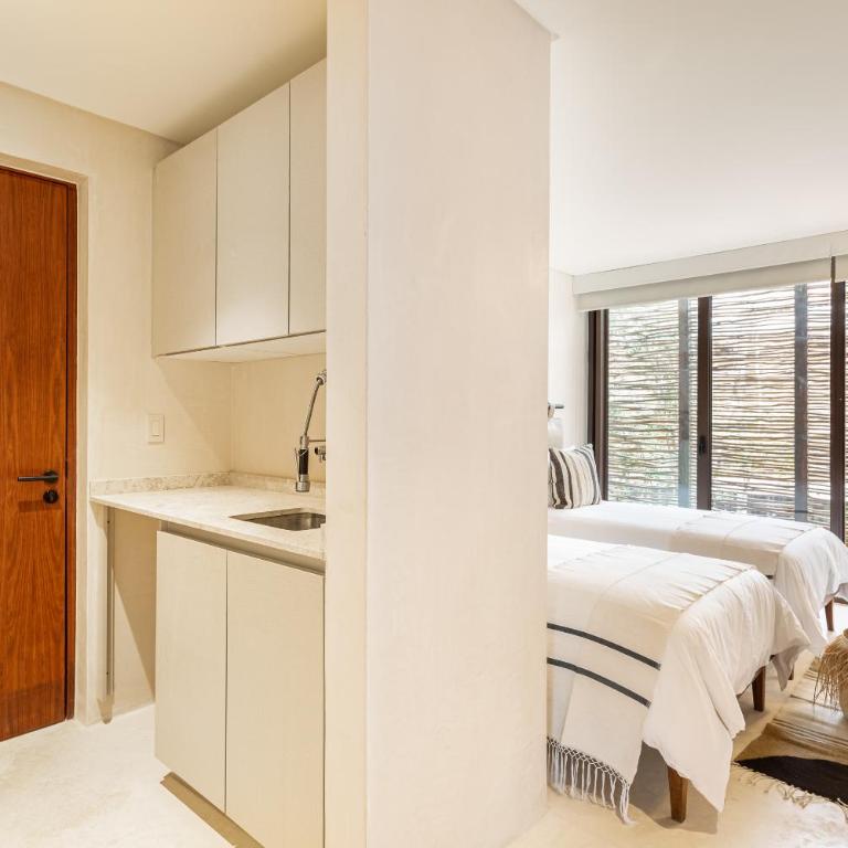 BT Homes - Tulum - Villa de Lujo en la Selva con Piscina - Apartamento Deluxe de 4 dormitorios - 9