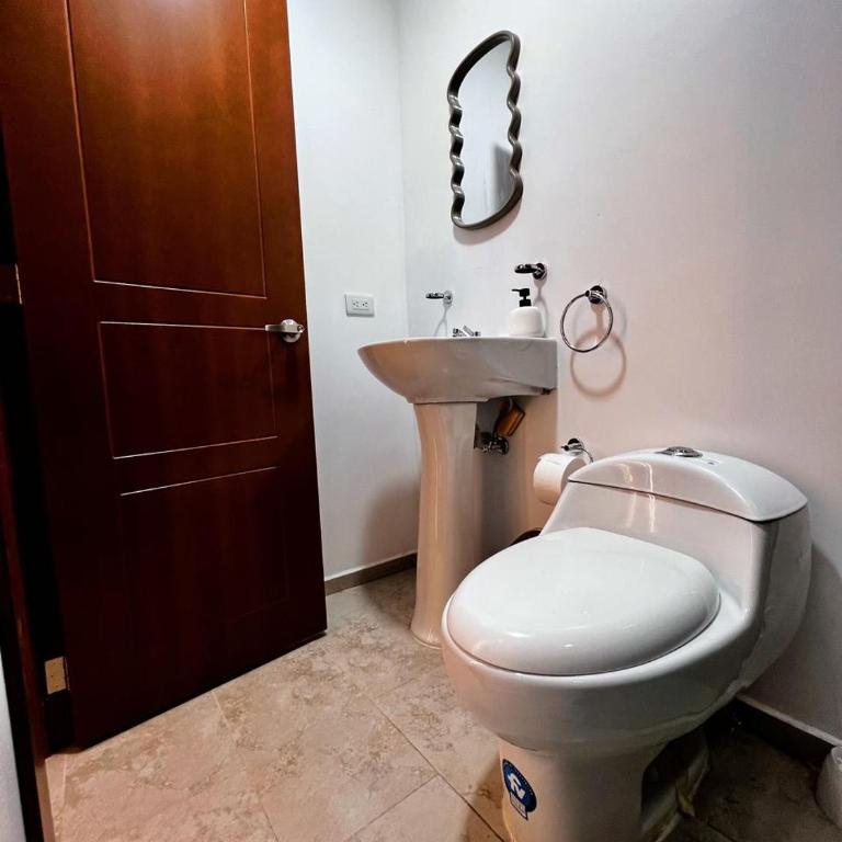 Estreno Suite en Loja, Valle - One-Bedroom Apartment - 5