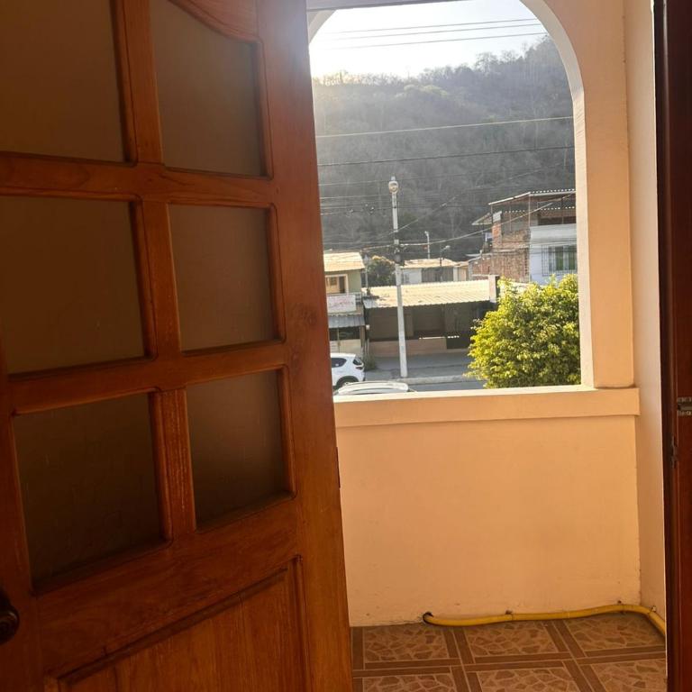 Hostal Luxury Place - Single Room with Balcony - 1