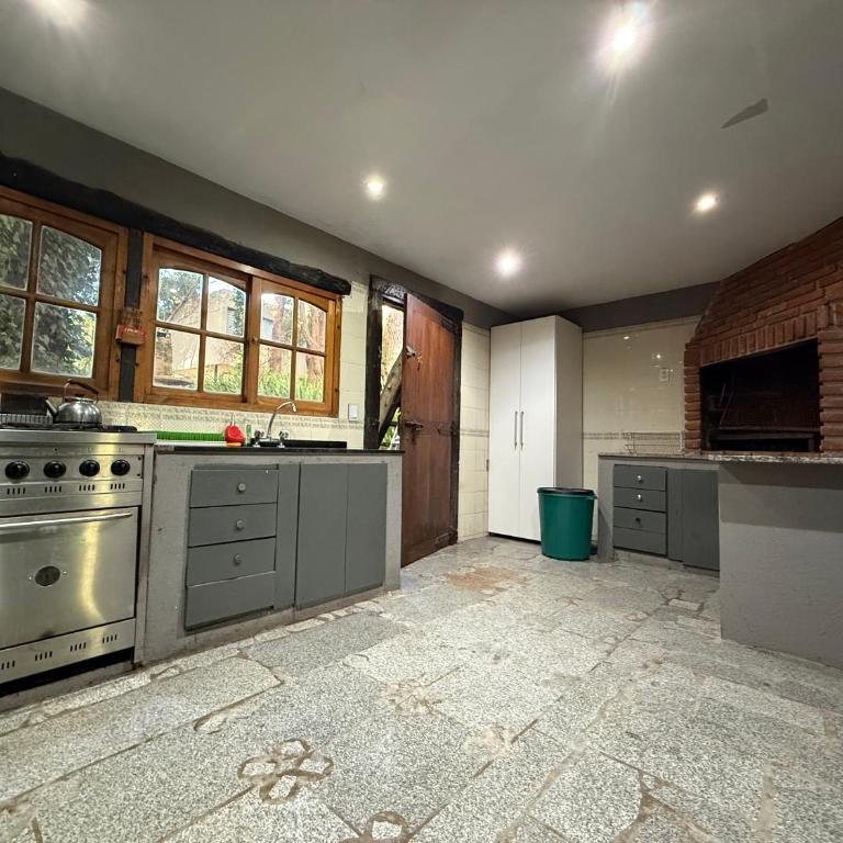 Latitud sur - Three-Bedroom House - 6