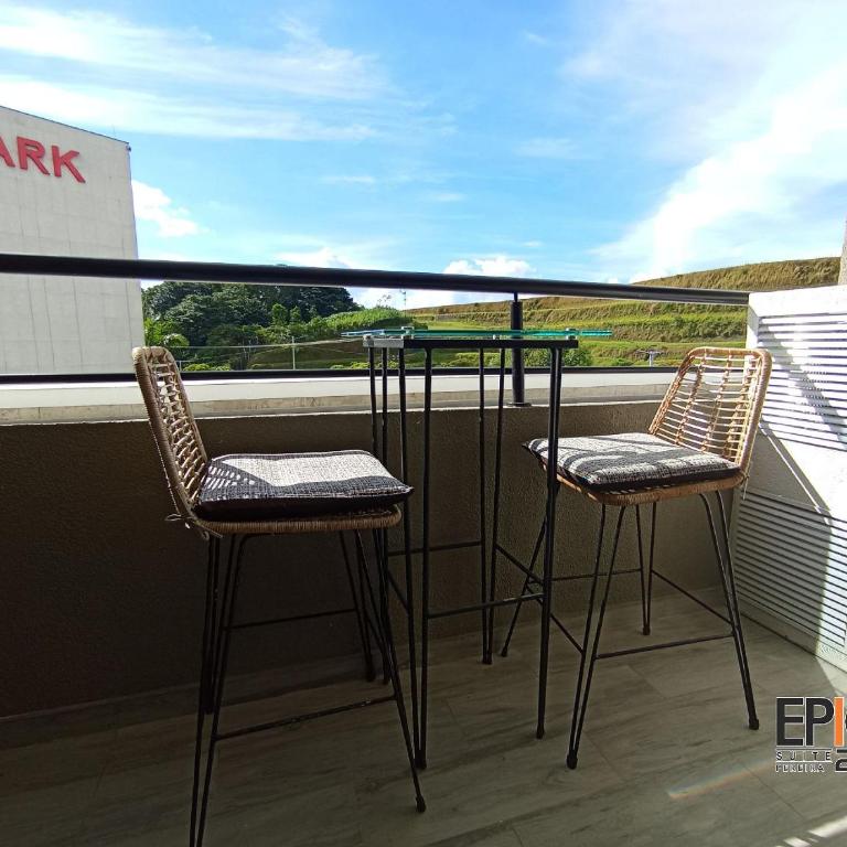 Epic Suite 213 Deluxe Airport Family 2Room 6Pax - Two-Bedroom Suite - 27