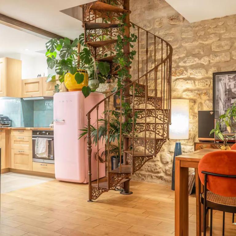 Duplex d'exception et atypique à Montmartre - Apartamento de 1 dormitorio - 19