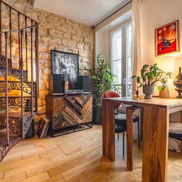 Duplex d'exception et atypique à Montmartre - Apartamento de 1 dormitorio - 13