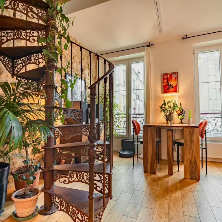 Duplex d'exception et atypique à Montmartre - Apartamento de 1 dormitorio - 1