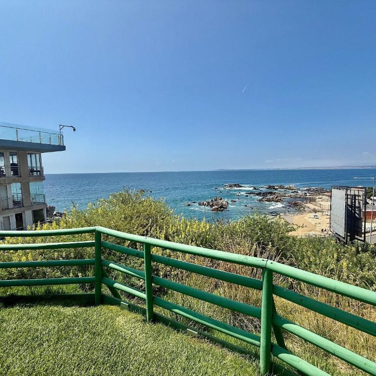 Beachfront beachfront in front of Lilenes Beach - Apartment - 38