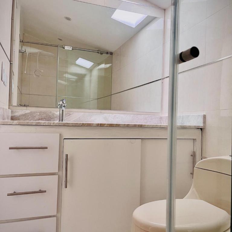 Karey Penthouse 3 - Four-Bedroom Penthouse Apartment - 16