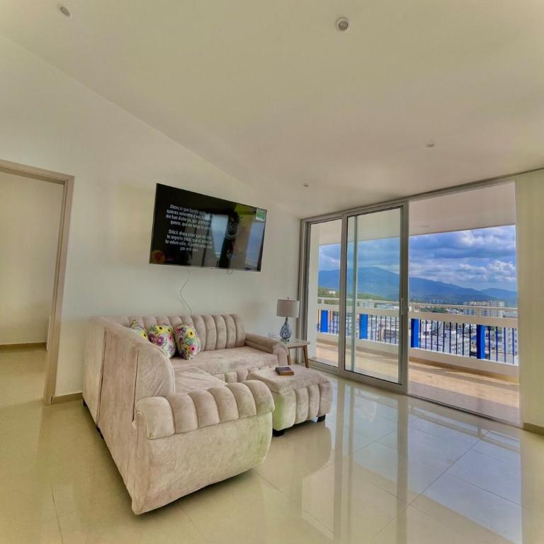 Karey Penthouse 3 - Four-Bedroom Penthouse Apartment - 2