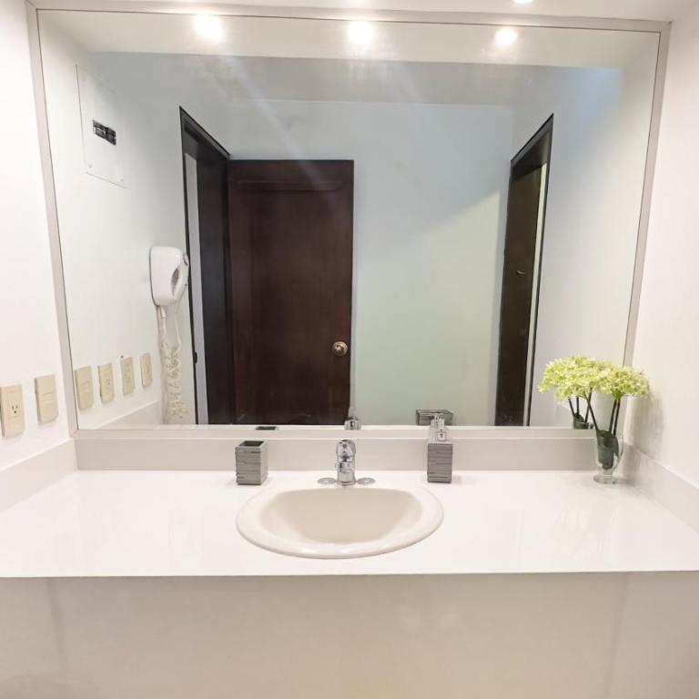 La Carolina Suite Moderna - Excelente Ubicación - Habitación Doble - 2 camas - 7