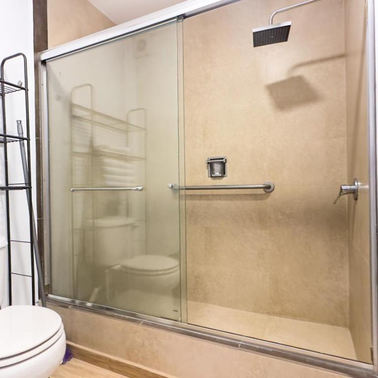 La Carolina Suite Moderna - Excelente Ubicación - Habitación Doble - 2 camas - 8