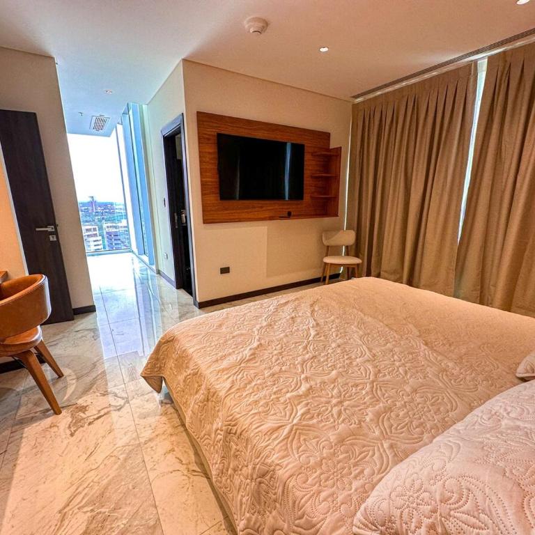 Piso 27 Green tower santa cruz con vistas hermosas - One-Bedroom Apartment - 7