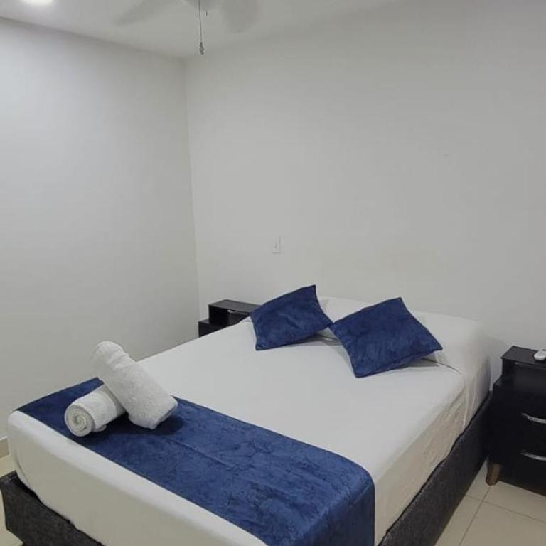 Condominio, Bello Horizonte Plaza, Santa Marta. - Apartamento de 3 dormitorios - 4
