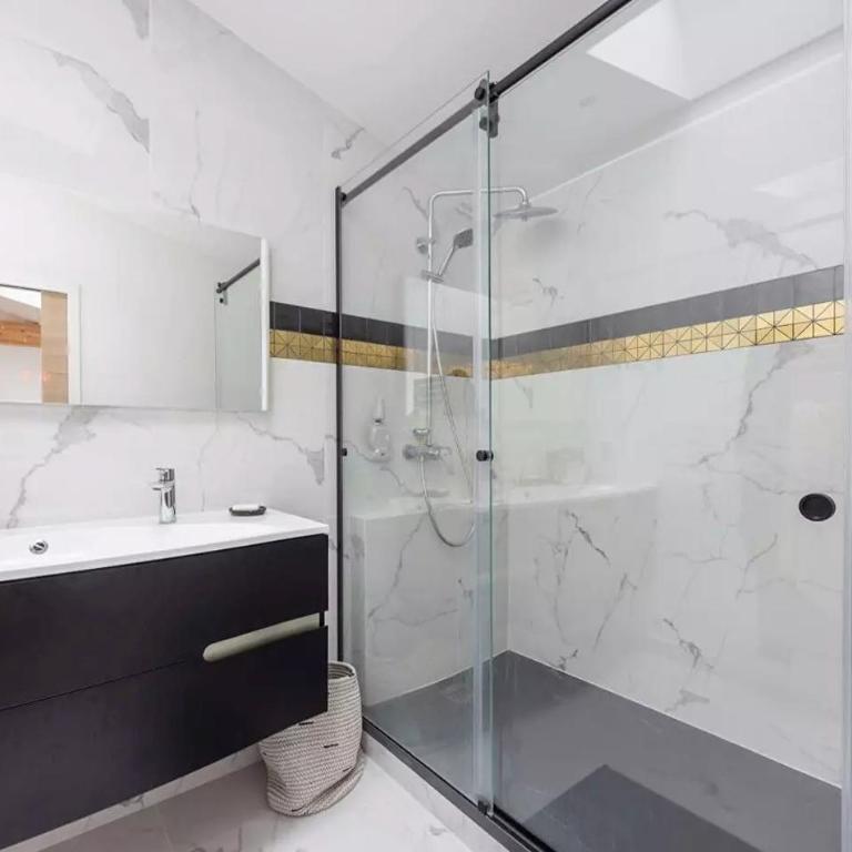 Maison RENOVEE 6 chambres en HYPERCENTRE DINARD - Haus mit 6 Schlafzimmern - 8