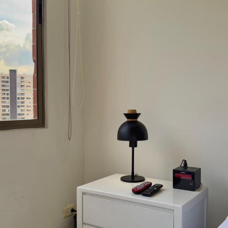 3BR AC Top Location Views El Poblado - Apartamento de 3 dormitorios - 84