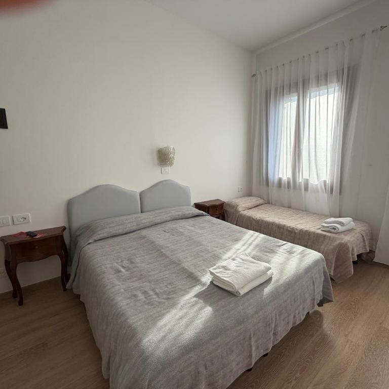 Hotel Cristallo - Camera Standard Matrimoniale/Doppia con Letti Singoli - 2