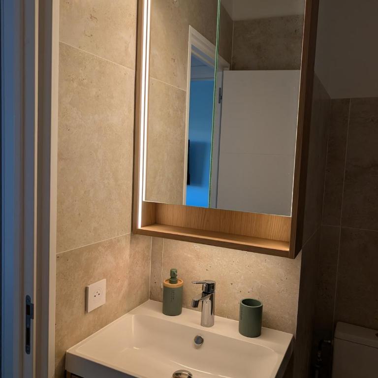 T2 cosy proche de Nice - a 2 min à pied de la plage - Apartment mit 1 Schlafzimmer - 23