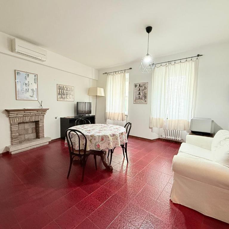 S239 - Trilocale in centro a Sirolo - Two-Bedroom Apartment - 2