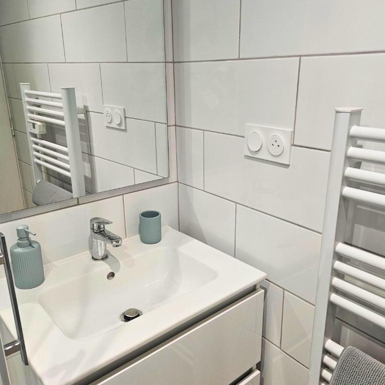 Fontaine - Centre - Wifi - Clim - One-Bedroom Apartment - 15