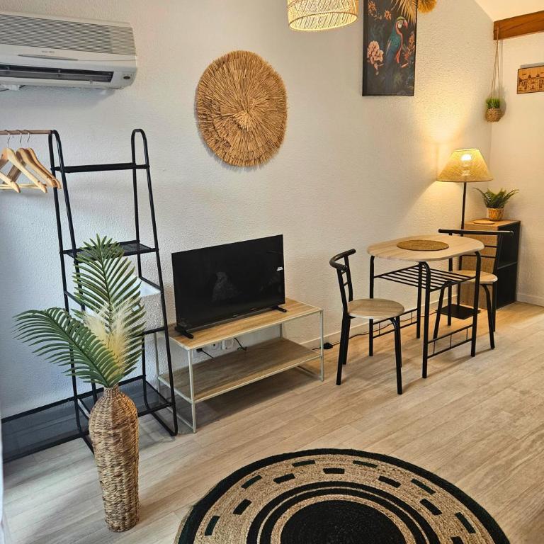 Fontaine - Centre - Wifi - Clim - One-Bedroom Apartment - 21