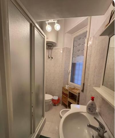 Christopher Rooms - Camera Matrimoniale con Bagno in Comune - 5