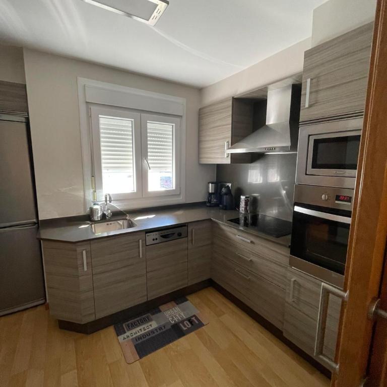 Exclusivo piso en el centro de Pontevedra - Three-Bedroom Apartment - 2