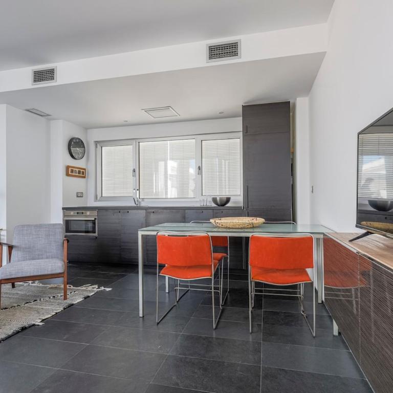 Duplex with terrace and pool in the center, WiFi, AC Matahacas dos dormitorios - Two-Bedroom Apartment - 4